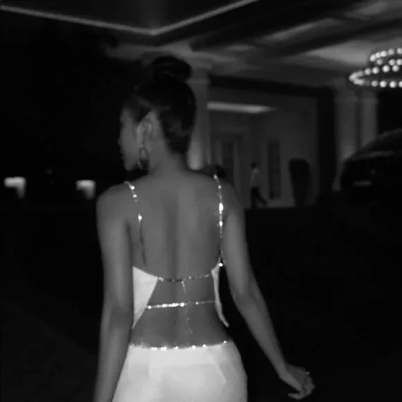 White cowl party tank - Picture 1 of 10